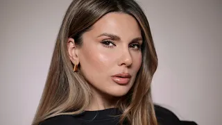 What makes a makeup modern and here's how to achieve it | ALI ANDREEA