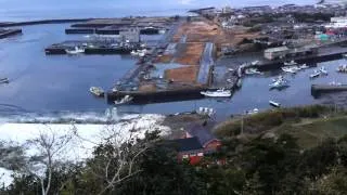飯岡漁港を襲う津波 2011年3月11日