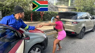 GOLD DIGGER PRANK IN SOUTH AFRICA! THIS GOLD DIGGER IS CRAZY 😱