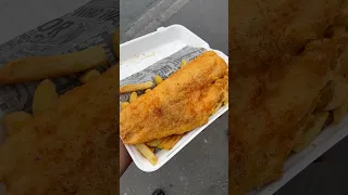 DELICIOUS FISH AND CHIPS!