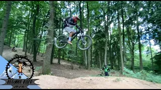 Endlich wieder auf dem Bike! Josh springt seinen größten Drop!