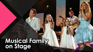 Musical Family on Stage - Wendy Kokkelkoren