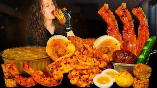 GIANT KING CRAB SEAFOOD BOIL MUKBANG | LOBSTER | SPICY DESHELLED SEAFOOD BOIL | CREAMY GARLIC SAUCE