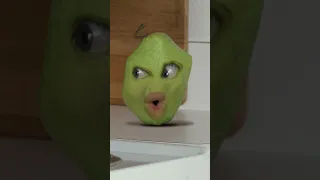 Wonky Pear gets wonkier every time Annoying Orange talks