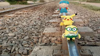 Pikachu | Peepe | Despicable Me VS Train | Cartoon VS train | slow motion - Moron's Try Out