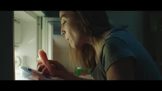 RAW (2017) CLIP "Raw Chicken" (HD) FRENCH CANNIBAL HORROR