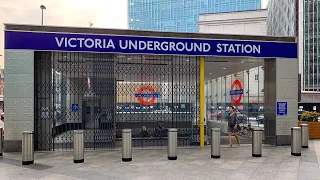 HOW TO GET TO GATWICK FROM VICTORIA STATION | London City Vlog