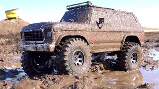 LOCKDOWN: MUD HOG FORD BRONCO - RED NECK MUCKY SWAMP BOG  PAINT JOB - TRAXXAS TRX4 | RC ADVENTURES