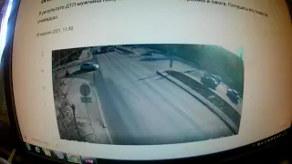 Призрачный гонщик по-волгоградски: на камеры попало огненное ДТП с участием байкера - видео