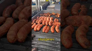 Los mejores choripanes en Argentina #argentina #comidaargentina #caminito #bocajuniors #traveller