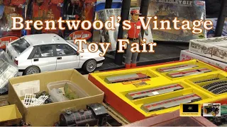 Bargain hunting at the Brentwood vintage Toy Fair, November 2023