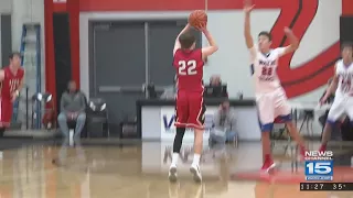 Hicksville tops Wayne Trace in Division IV district semis in boys hoops on 3/6/18 - video courtesy:
