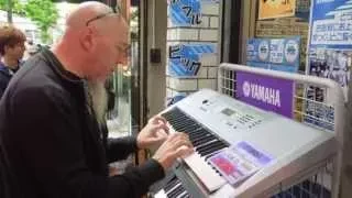 Jordan Rudess visited Music instruments town,Ochanomizu,Tokyo (10/21/2014)