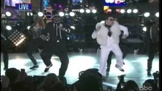 PSY Gangnam Style New Year's Eve 2012 MC Hammer