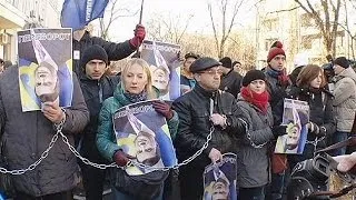 Ukraine: demonstrators denounce attack on opposition journalist