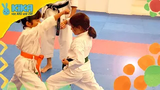 Mia macht Karate | ICH bin ICH | Mehr auf kikaninchen.de