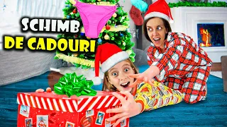 🎄 Schimb de cadouri de Crăciun 2022 🎉 CHILOȚI pe BRAD 👙