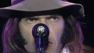 Neil Young - Hey Hey, My My (Live at Farm Aid 1985)