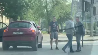 Волгоград. Битва пешехода против водителя.