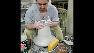 Making a 15lb Round Vase on the Pottery Wheel