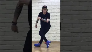 #dance #танцы #glide #gliding #slide #dancevideo #dancetrend #footwork #smooth #shortsdance