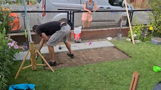 Terrassenplatten verlegen in 3:08 min.