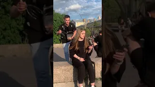 РАЗБИЛ АЙФОН ДЕВУШКЕ И ПОДАРИЛ НОВЫЙ | smashed the girl an iPhone and gave a new one |ПРАНК| PRANK