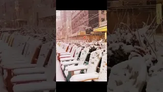 Winter Wonderland: Captivating Snowfall in Canada ❄️