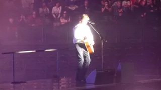 Paul McCartney live AccorHotels Arena Paris France 2016 (Blackbird)
