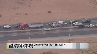 Los Lunas drivers grow frustrated with traffic problems