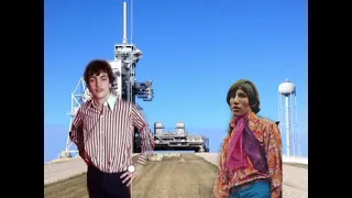 Roger Waters sends Syd Barrett to space