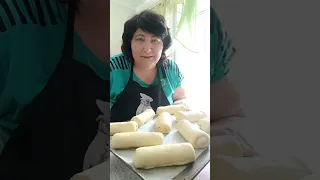 Гарного всім дня😍Смачні дріжджові булочки (рулетики) з маковою начинкою 🥰Цілую😘