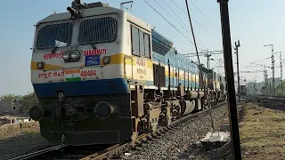 Loud Honking TWIN WDP4D LOCOMOTIVE | Indian Railways