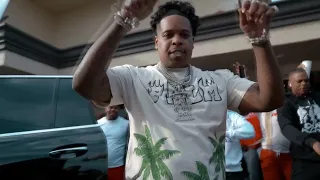 Finesse2tymes feat. Gucci Mane & Hotboy Wes - Hitting [Music Video]