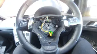 Steering wheel and airbag removal Opel Vauxhall Corsa D