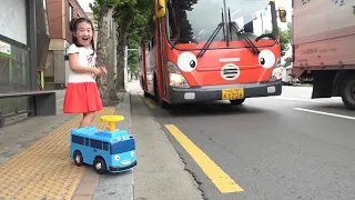 Viagem de ônibus tayo de Boram - histórias engraçadas com brinquedos para crianças