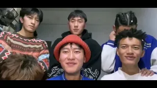 Tibetan boys singing chinese song||added a fast mode too||funny enjoy