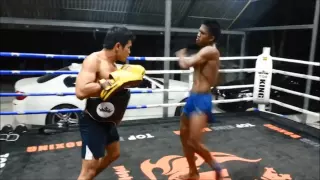 Boxing-Muay thai by Buakaw banchamek (training)