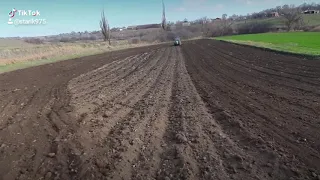 Культивация огорода в зиму. Культивация пахоты китайским минитрактором.