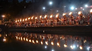 India 360: Ganga Aarti at Triveni Ghat, Rishikesh, Uttarakhand