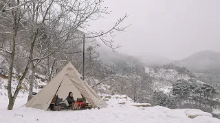 Snow A Lot! 700M Deep In The Mountains. 2 days of Hot tent camping. Foldable titanium wood stove