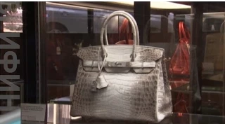 Актриса Джейн Биркин обратилась к фирме HERMES с просьбой убрать ее имя из названия сумок Birkin.