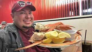 ALL YOU CAN EAT CRAB LEGS MUKBANG • The Buffet at We Ko Pa Casino Resort