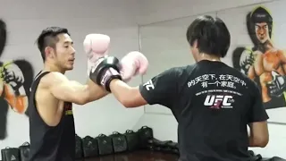 Wing Chun & JKD Bong Sao Applications in Sparring with MMA Shredded Jeff Chan #wingchun #jeetkunedo