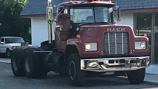 Mack R Model Test Drive - E6 300HP 2 stick 6 Speed