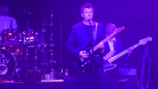 "Everlong (Foo Fighters Cover)" Rick Astley@Electric Factory Philadelphia 2/11/17