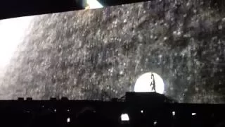 Roger Waters Performs Pink Floyd's The Wall at LA Colosseum Comfortably Numb 05/19/12