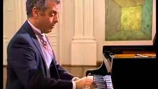 MOZART Sonata KV 570 BAREMBOIM