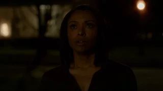 The Vampire Diaries 7x21 Bonnie sees Elena in her house, talks with Damon and kills him