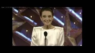 Audrey Hepburn Wins Cecil B. Demille Award - Golden Globes 1990